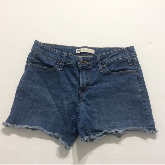 Levi's Pants - Women’s Levi’s jean shorts